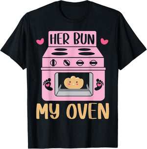 Her Bun My Oven - Surrogate Mother T-Shirt - T-Shirt | Black