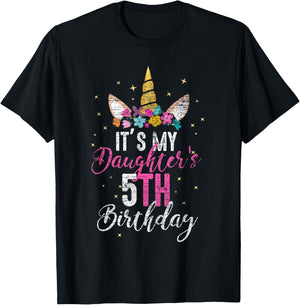 Its My Daughters 5th Birthay Girl Gift Unicorn Birthday T-Shirt - T-Shirt | Black