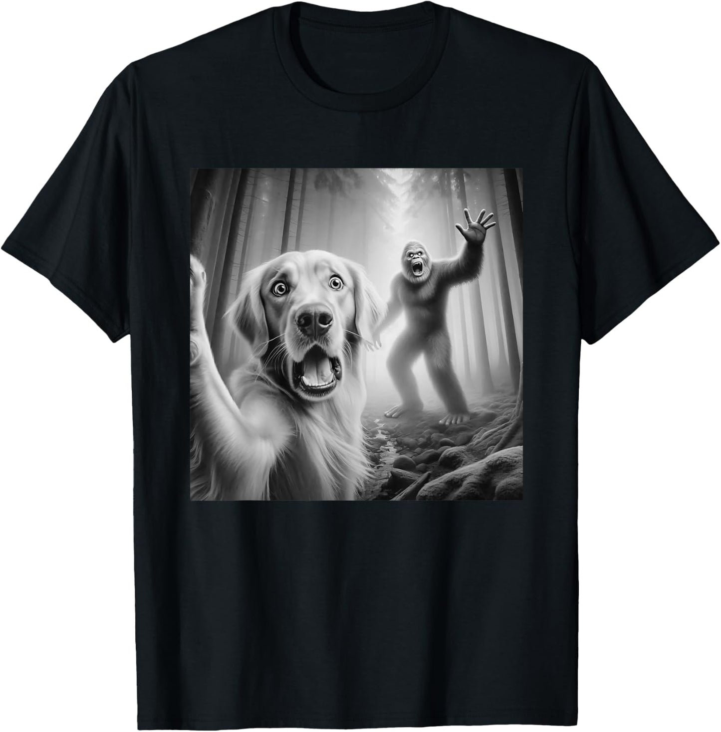 Funny Golden retriever Selfie with bigfoot sasquatch T-Shirt - T-Shirt | Black