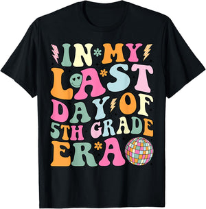 Groovy In My Last Day Of 5th Grade Era Last Day of School T-Shirt - T-Shirt | Black