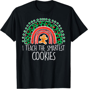 I Teach The Smartest Cookies Christmas Rainbow Xmas Teacher T-Shirt - T-Shirt | Black