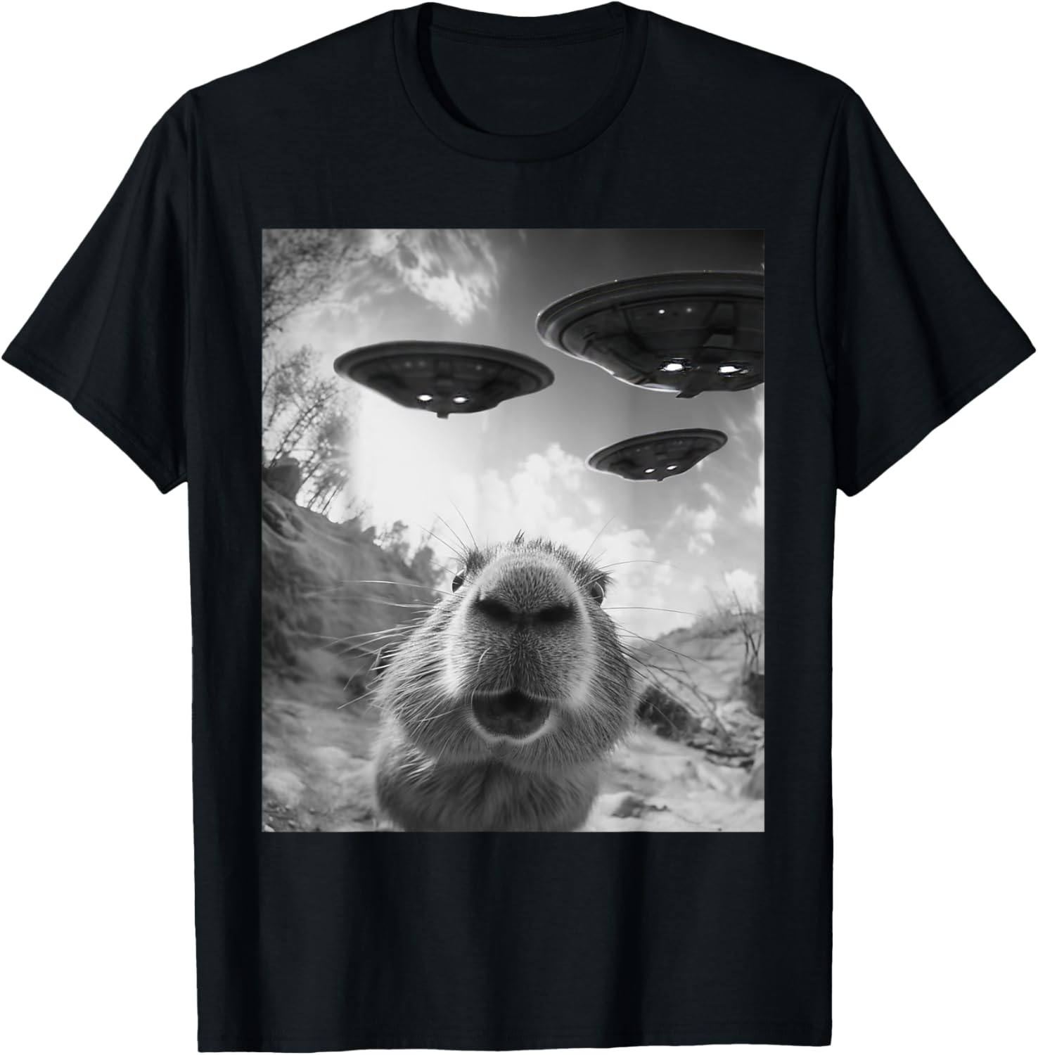 Funny Capybara Selfie with UFOs Weird Alien UFO T-Shirt - T-Shirt | Black