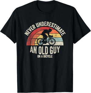 Retro Vintage Never Underestimate An Old Guy On A Bicycle T-Shirt - T-Shirt | Black