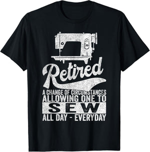 Funny Retired Definition Sewing Quilting Retirement T-Shirt - T-Shirt | Black