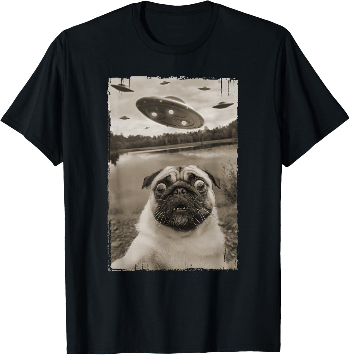 Vintage Pug UFO Encounters - Funny UFO and Pug Selfie T-Shirt - T-Shirt | Black