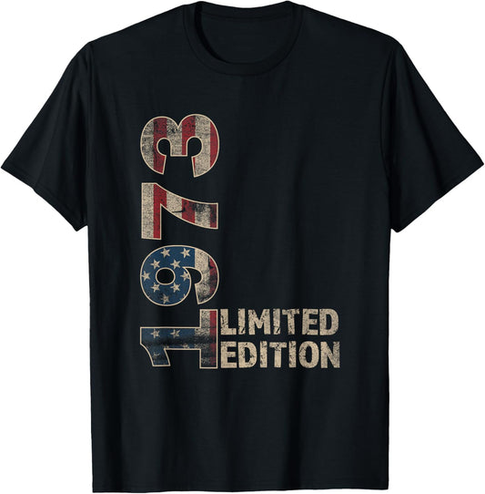 52th Birthday Gift men Vintage born 1973 turning 52 Year Old T-Shirt - T-Shirt | Black