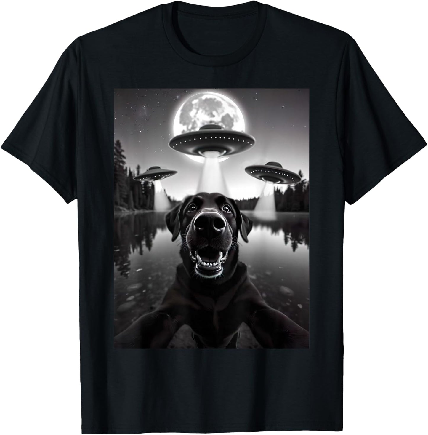 Funny Black Lab Labrador Dog Selfie with UFOs Weird Aliens T-Shirt - T-Shirt | Black