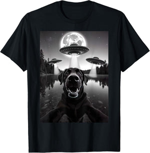 Funny Black Lab Labrador Dog Selfie with UFOs Weird Aliens T-Shirt - T-Shirt | Black