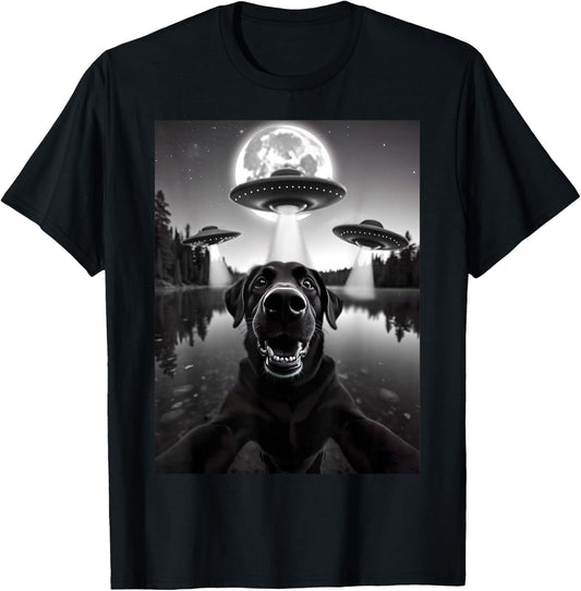 Funny Black Lab Labrador Dog Selfie with UFOs Weird Aliens T-Shirt - T-Shirt | Black