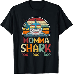 Retro Vintage Momma Shark Mom Gift T-Shirt - T-Shirt | Black