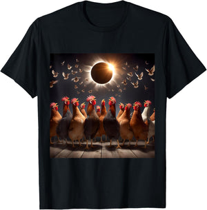 Chicken And The Total Solar Sun Eclipse 8.04.24 2024 Chicken T-Shirt - T-Shirt | Black