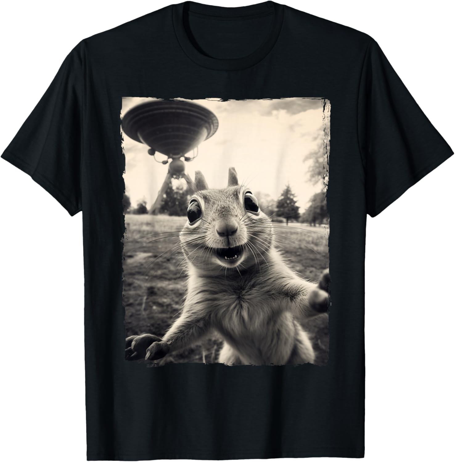 Squirrel Selfie with UFOs Squirrel Mom Funny Squirrel Lover T-Shirt - T-Shirt | Black