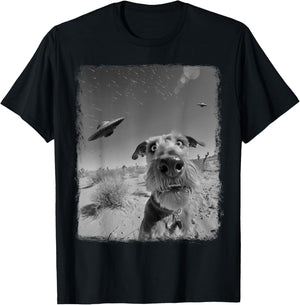 Airedale Terrier Dog UFO Alien Extraterrestrial Selfie T-Shirt - T-Shirt | Black