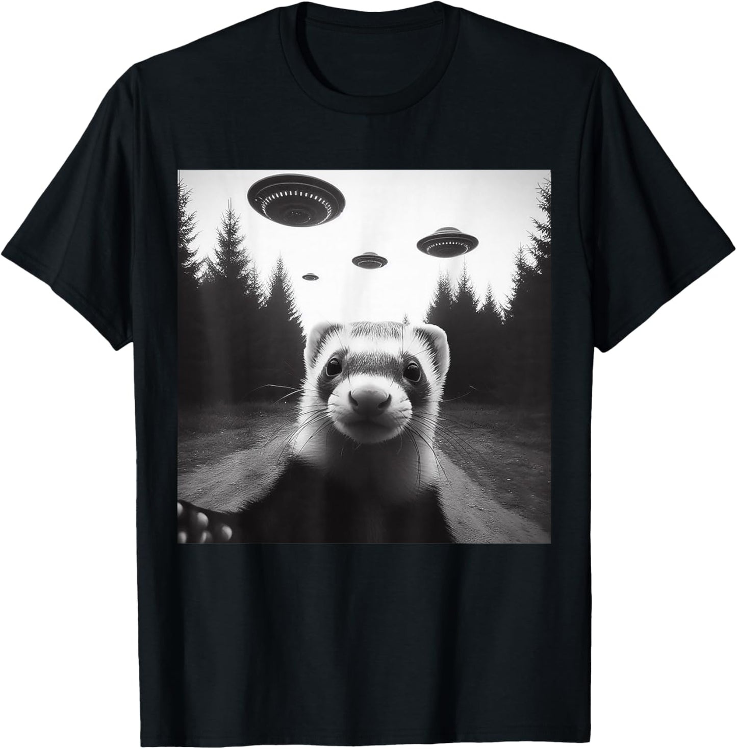 Ferret Selfie With Alien UFO Funny Gifts Women Kid T-Shirt - T-Shirt | Black