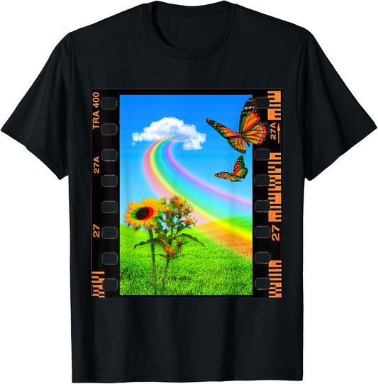 Dreamcore Aesthetic Field and Rainbow Dreamcore T-Shirt - T-Shirt | Black
