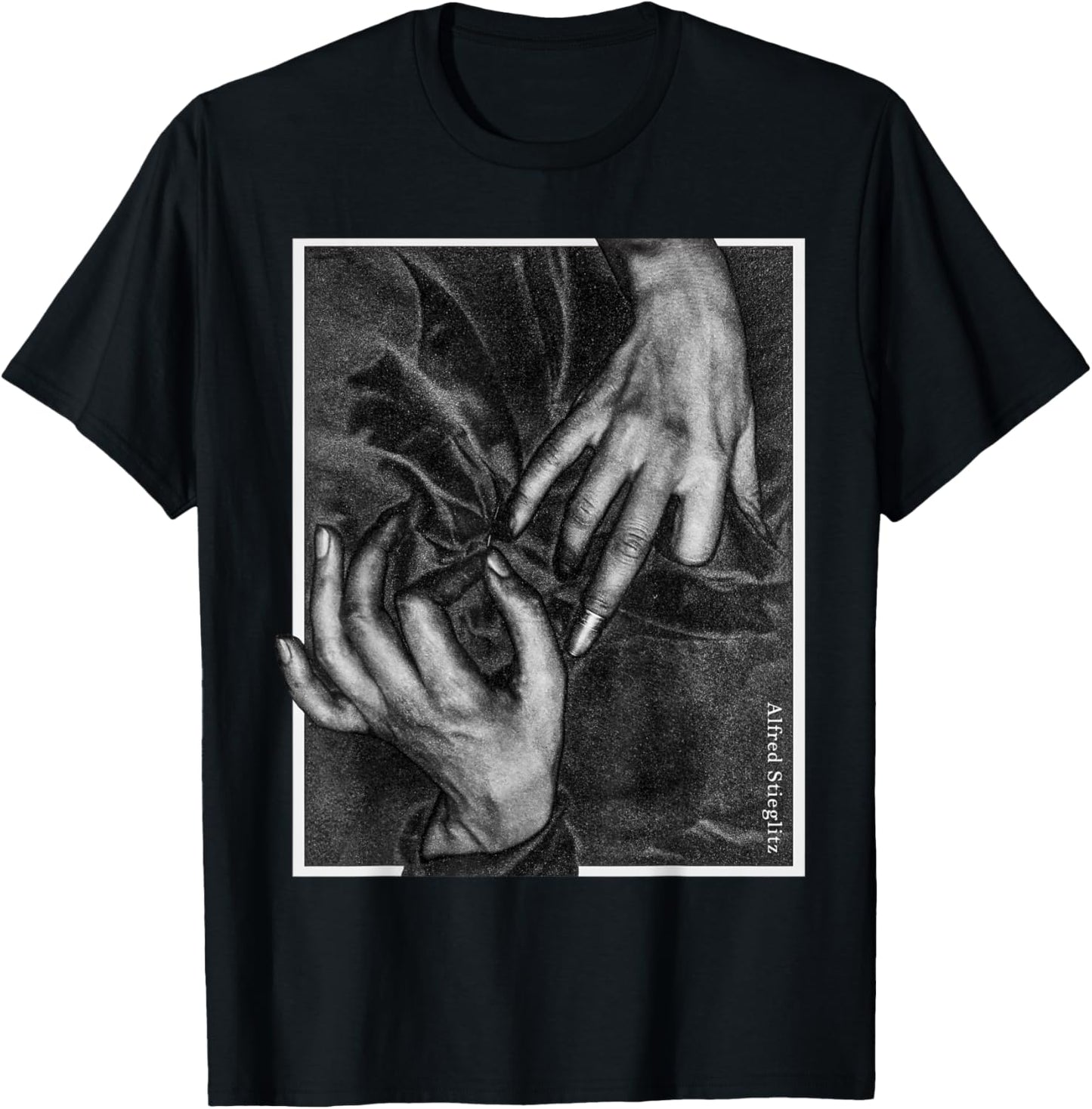 Georgia O’Keeffe Hands and Thimble T-Shirt - T-Shirt | Black