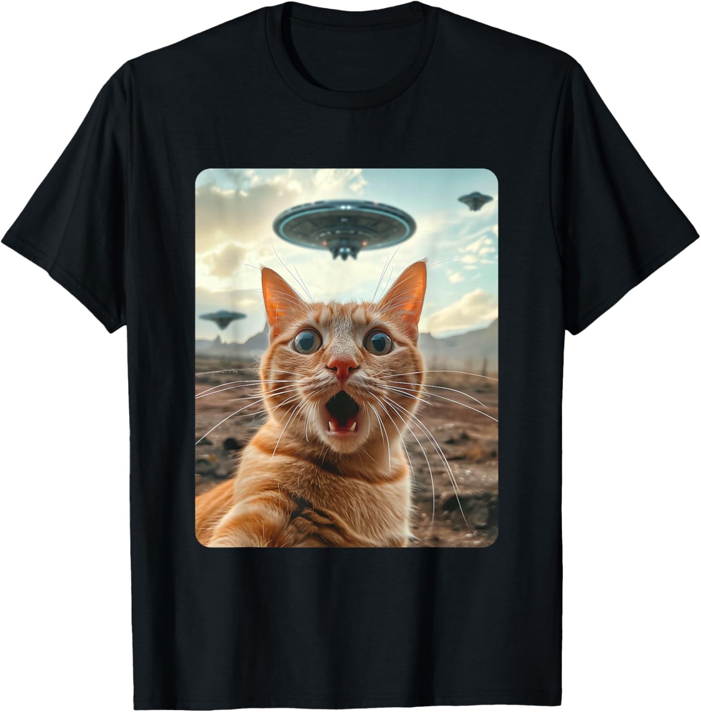Extraterrestrial Encounter: Cat Selfie with UFO T-Shirt - T-Shirt | Black